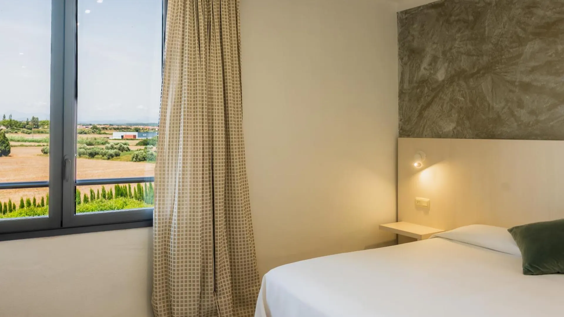 ***  Hotel Restaurant Bon Retorn Figueres  Spanien