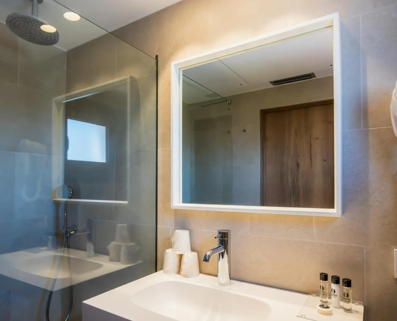 Hotel Restaurant Bon Retorn Figueres  Spagna
